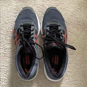 ASICS running shoes size 9 1/2